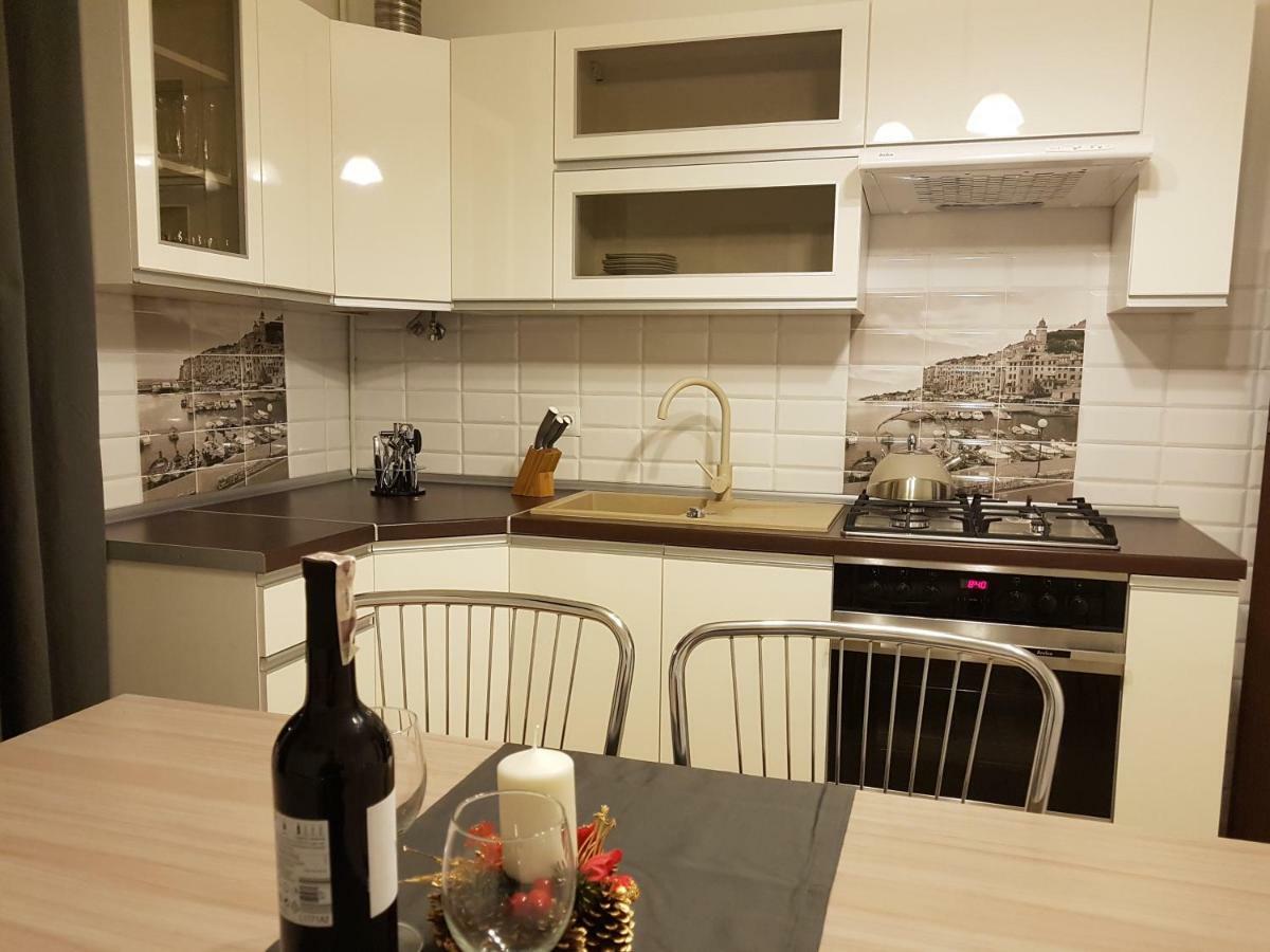 Kaja Apartamenty Legnica Exteriör bild