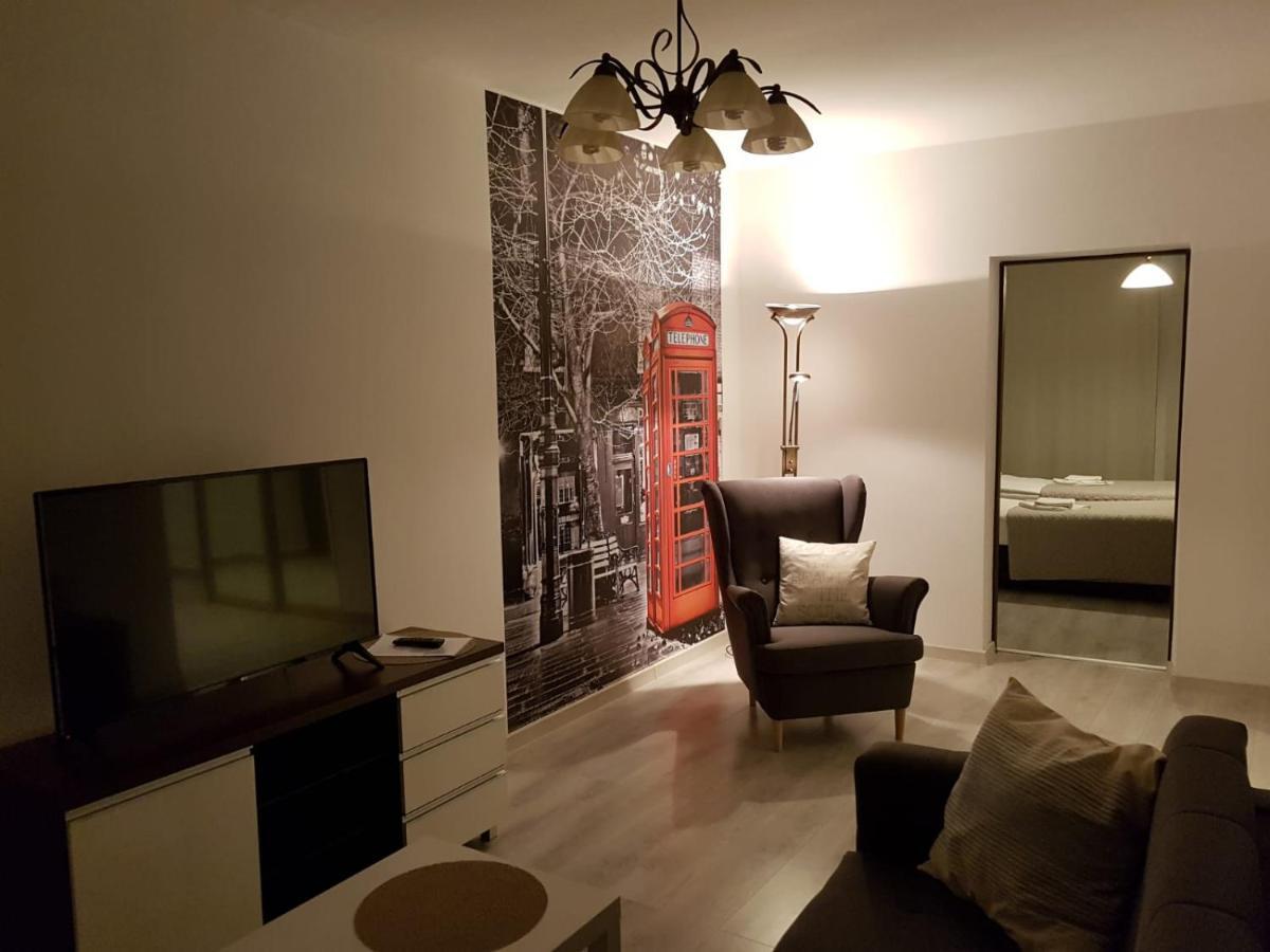 Kaja Apartamenty Legnica Exteriör bild