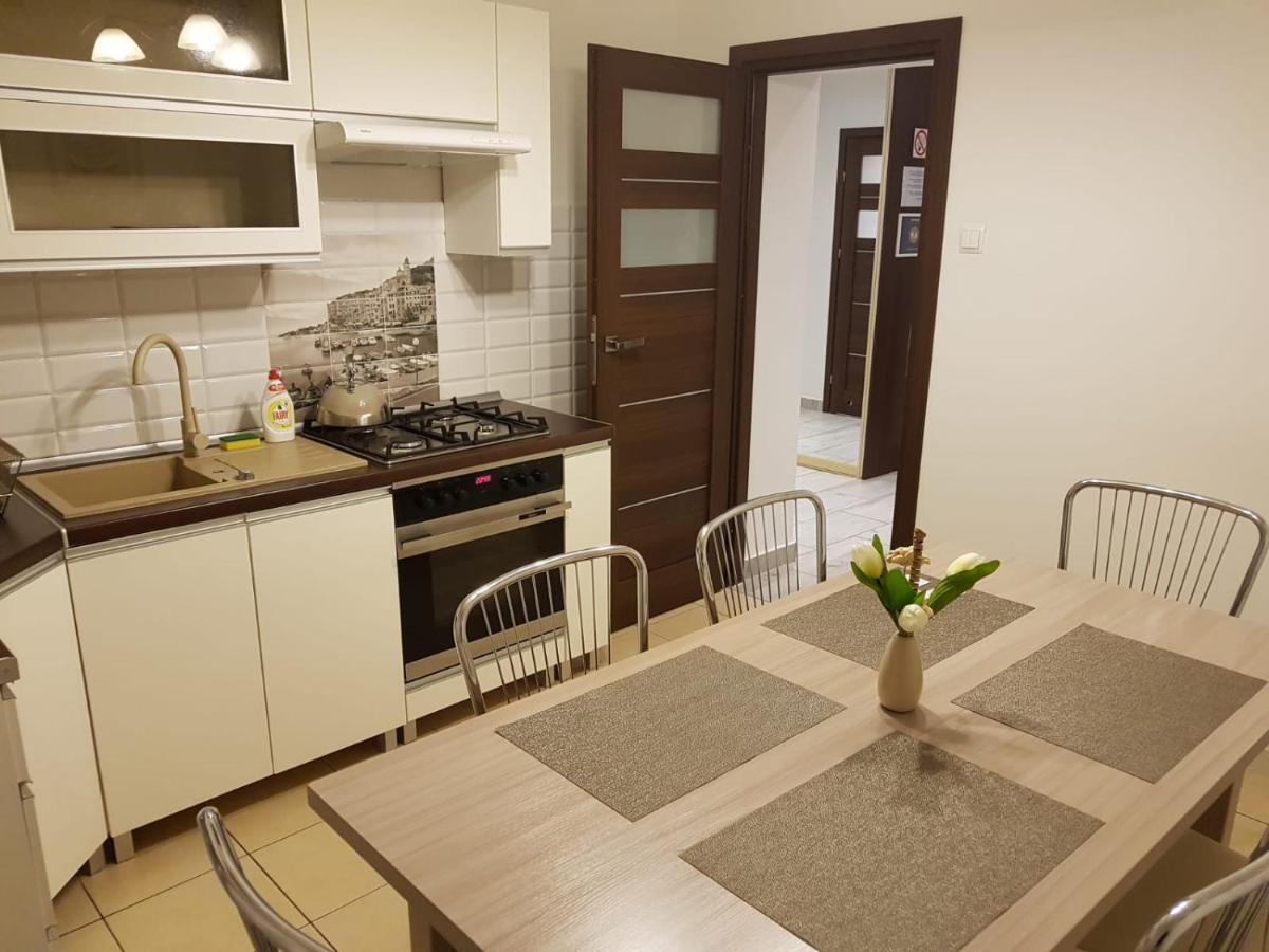 Kaja Apartamenty Legnica Exteriör bild